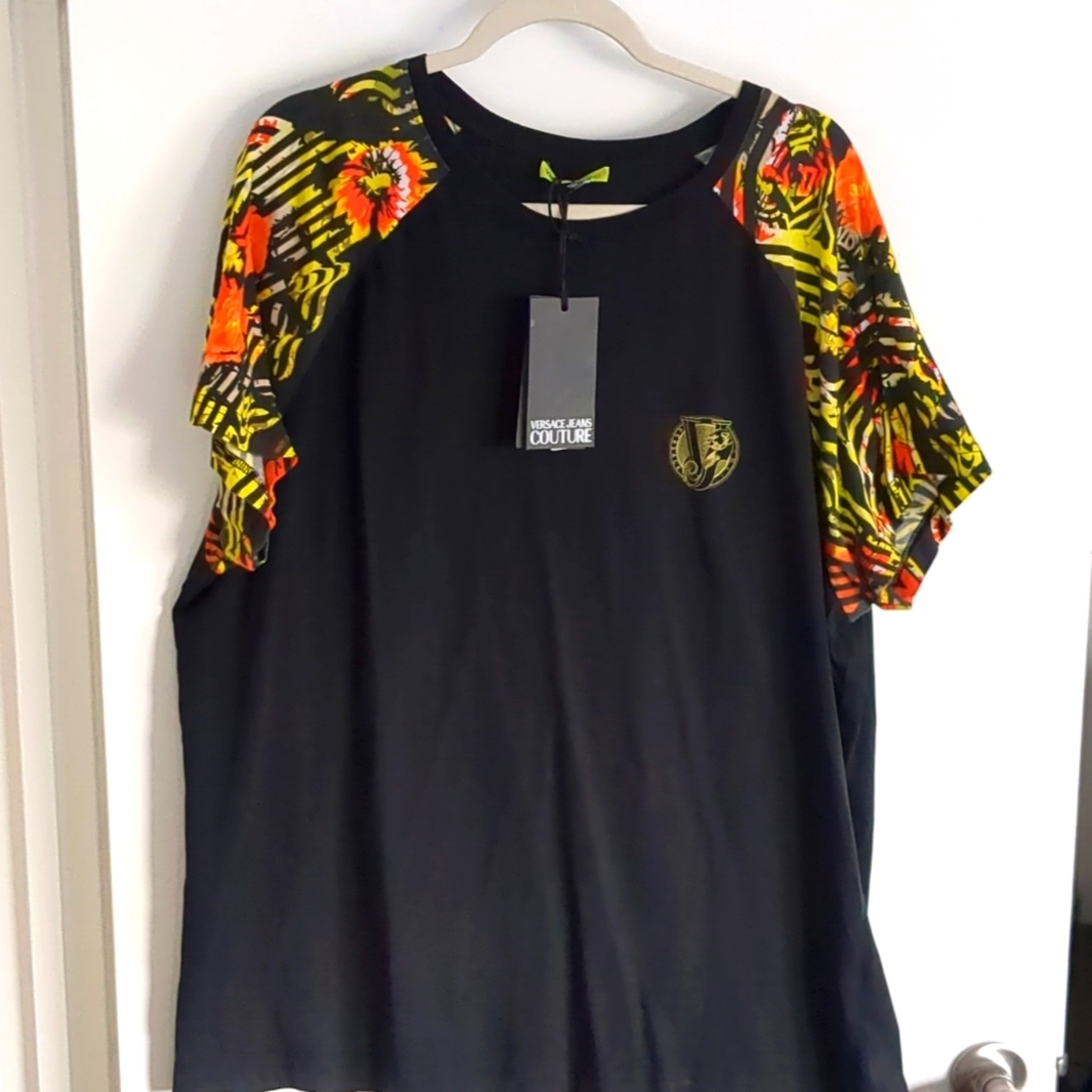 Versace tropical black t-shirt